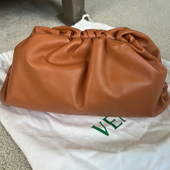 NEW Bottega Venetta Pouch, Size Small Clay Color - Picture 3 of 6